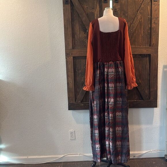 Spirit Halloween Hocus Pocus Mary Sanderson Costume for Adults Witch Cos… - Picture 7 of 12